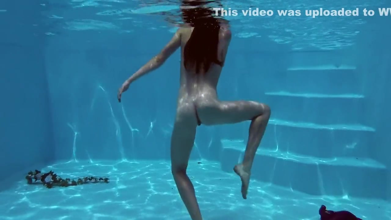 Fernanda Releve Pink Swimsuit Gymnast In The Pool