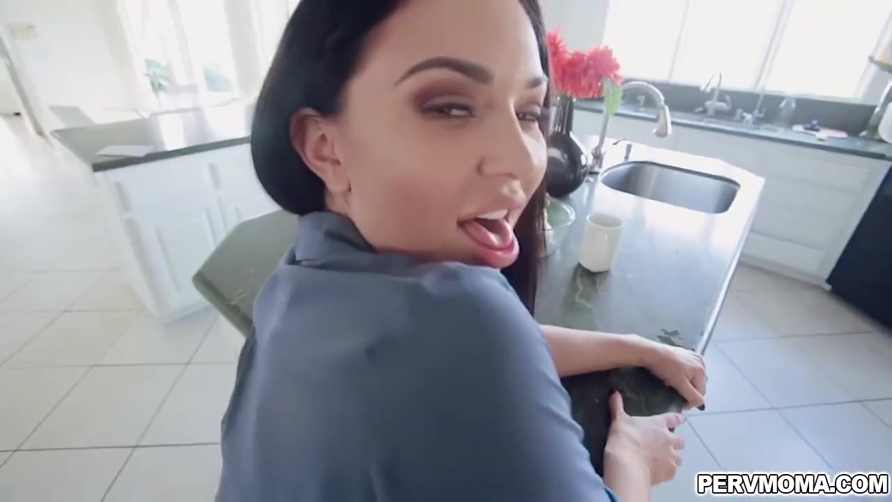 Brooke Beretta - Tasting Her Stepsons Cock And Taking It