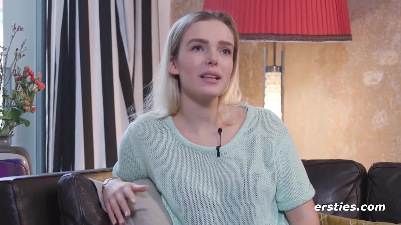 Die Blonde Sandy S Macht Es Sich Selbst Mit Einem