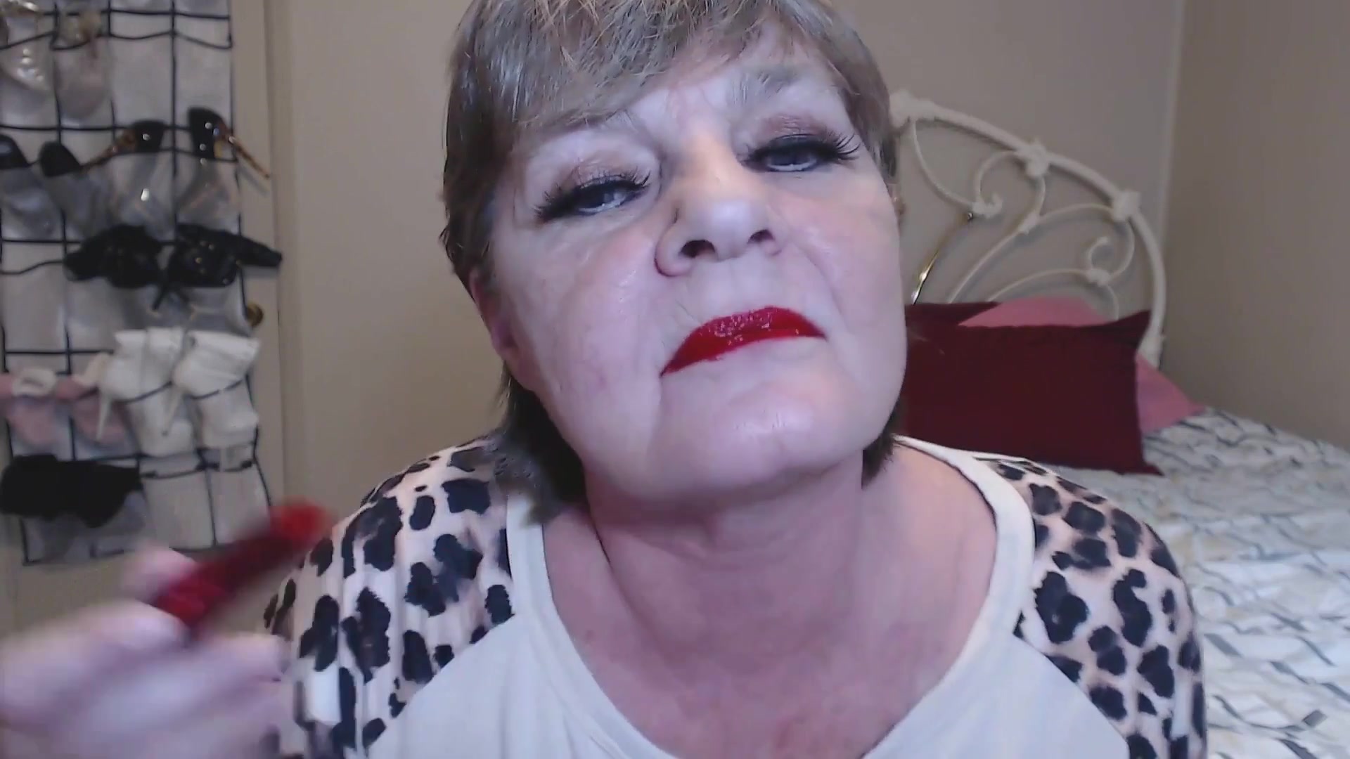 Sultry Shades Of Red - CougarBabeJolee