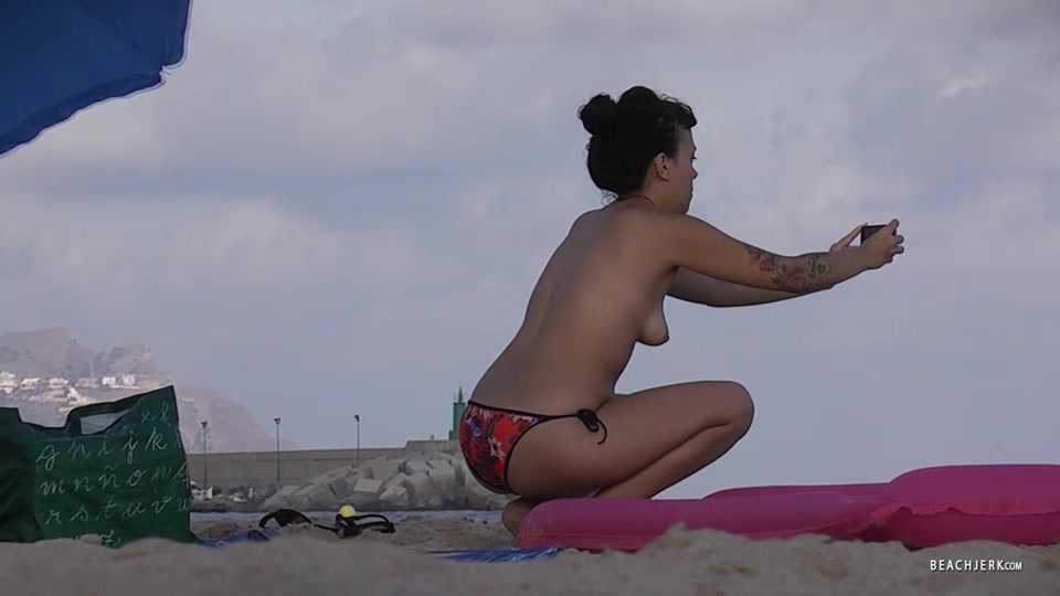 Chunky bum - BeachJerk