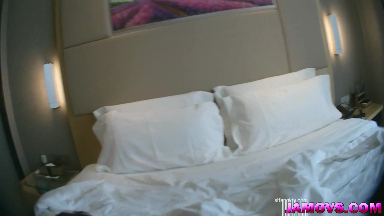 asian girl sex in a hotel