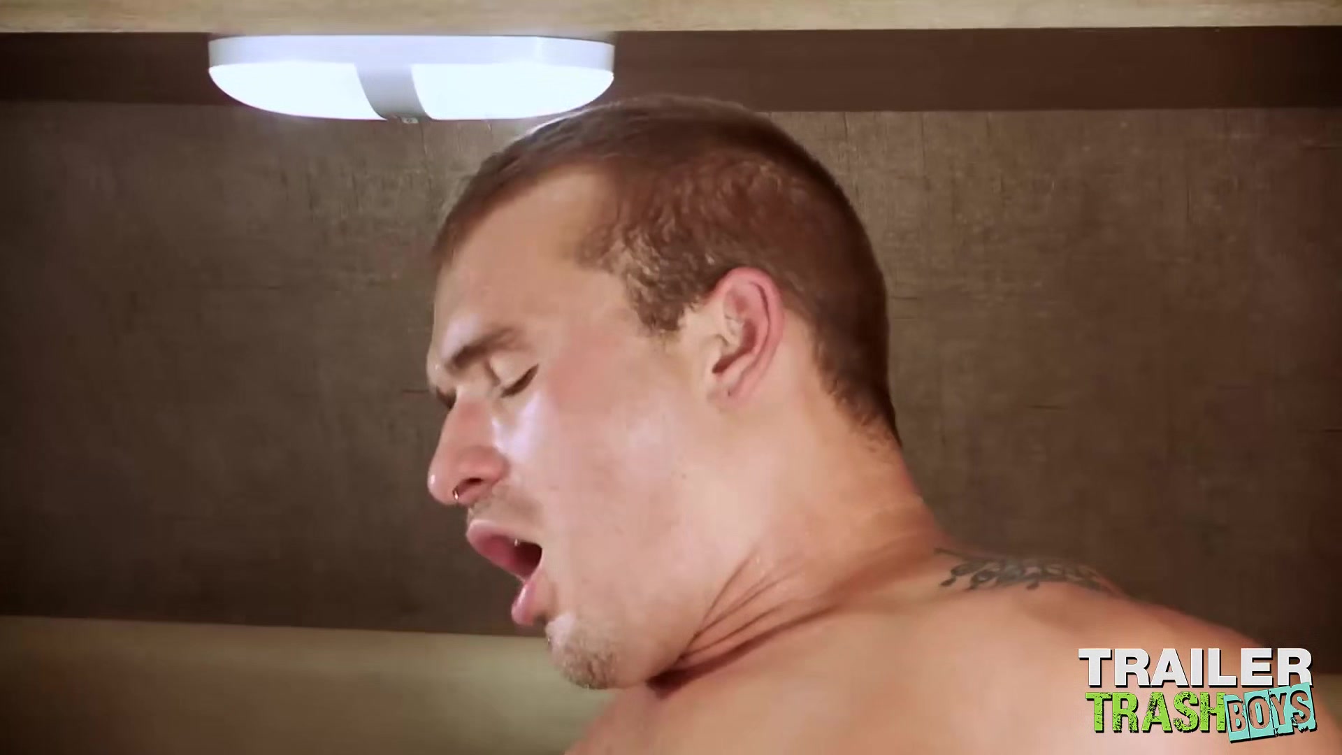 TRAILERTRASHBOYS Isaac X Raw Breeeds Hunky Michael Roman