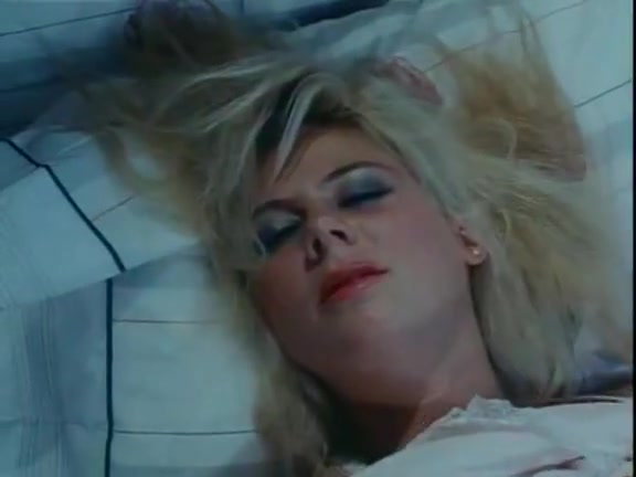 Ginger Lynn Allen, Lois Ayres, Gina Carrera in classic sex scene