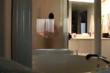 Harinders hawt shower