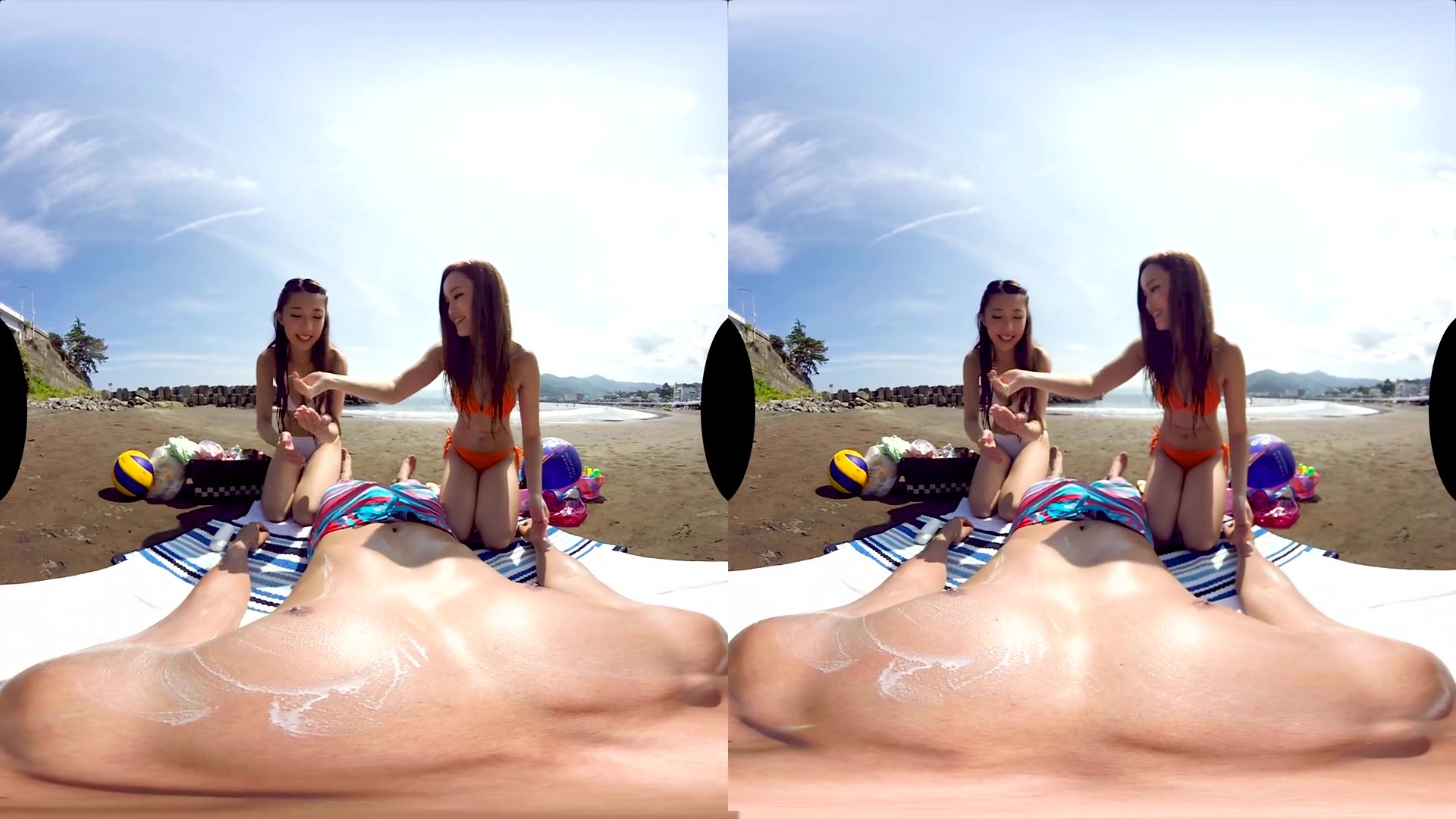 Ria Kashii & Rino Kirishima in Ria Kashii & Rino Kirishima Fun at the Beach Before Threesome at the Onsen - KoalaVR