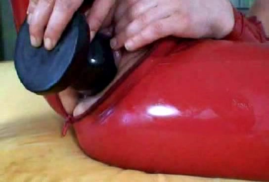 Hot blonde who craves for veiny dildos achieves orgasm
