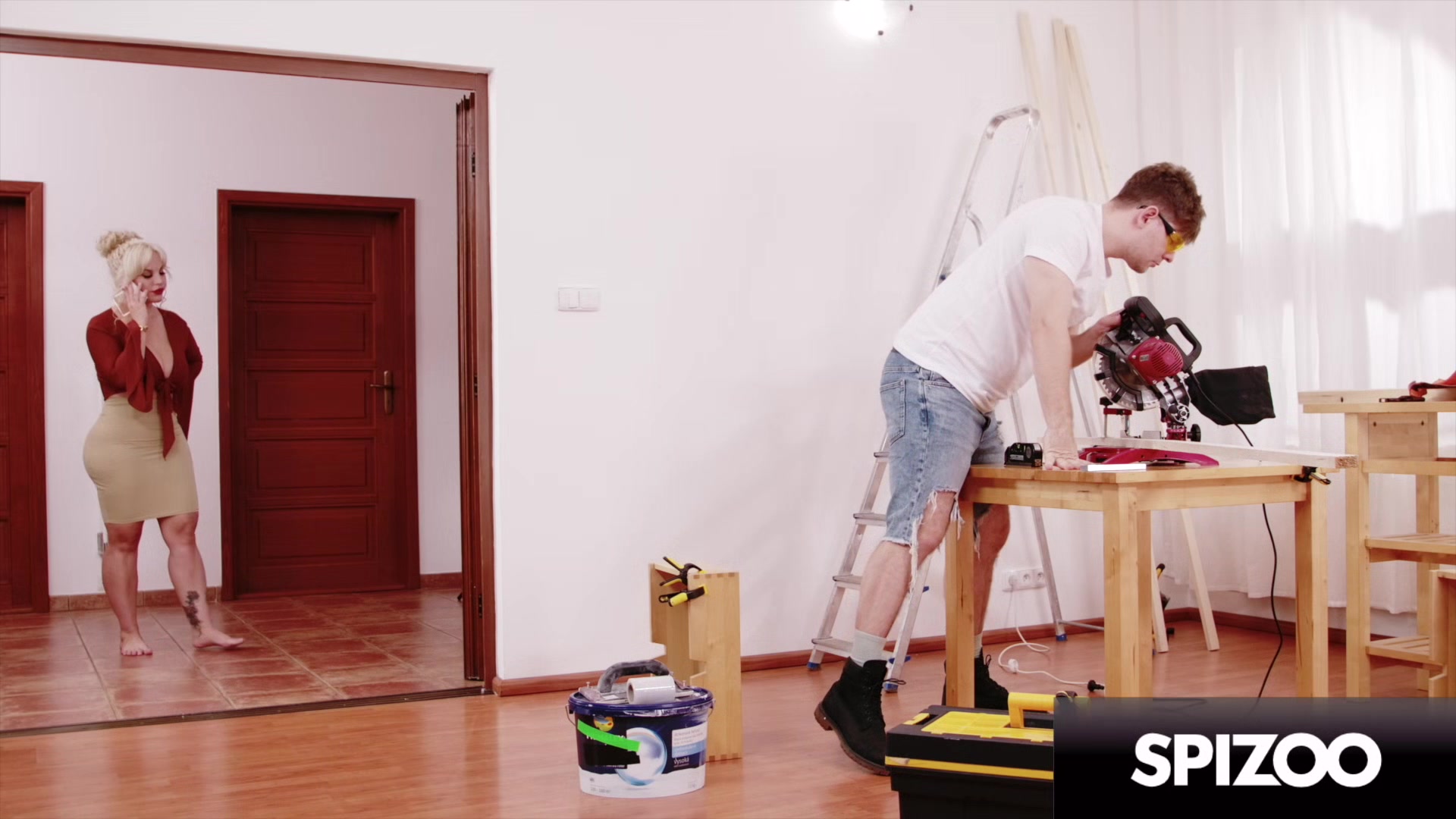 Blondie Fesser Fucks A Lucky Woodworker