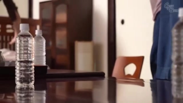 03248,I feel it in my sensitive pussy