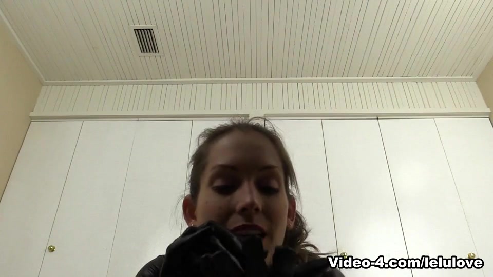 Giantess Stomps Town And Helicopters