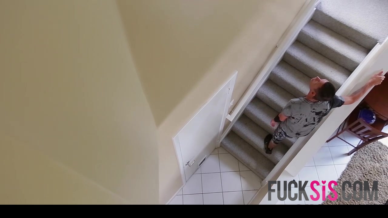 Ziggy Star in Small Stepsis Fucks Huge Cock