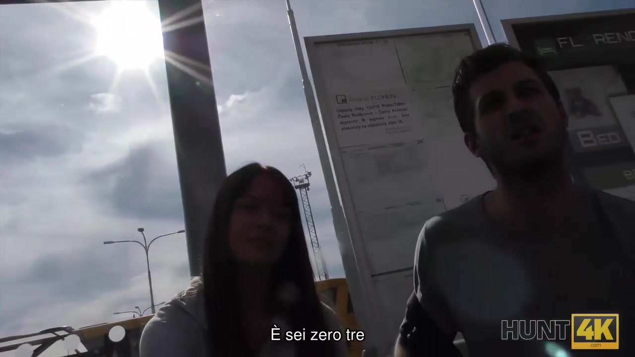HUNT4K. La coppia ha bisogno di soldi per il motel quindi perche Angella Christin