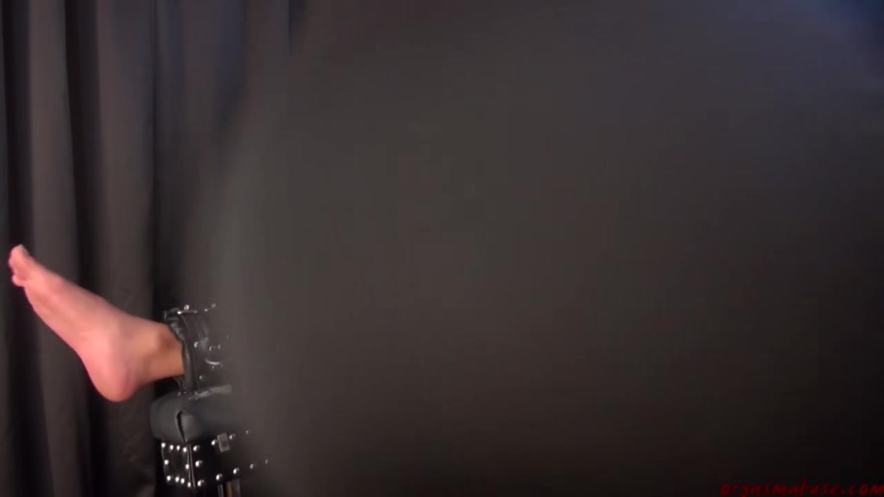 Gimp On The Loose - Taworship