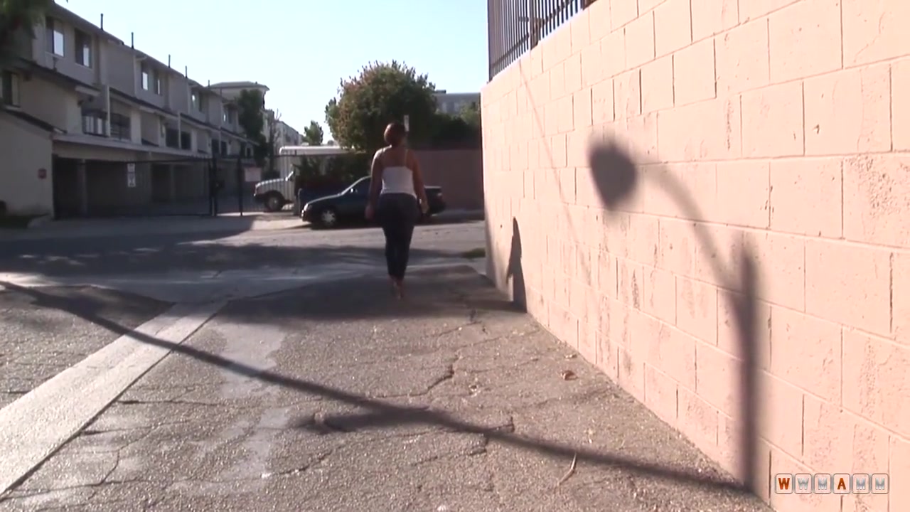 Chubby Babe Shakes Her Big Ass On A Fat,hard Dick 5 Min