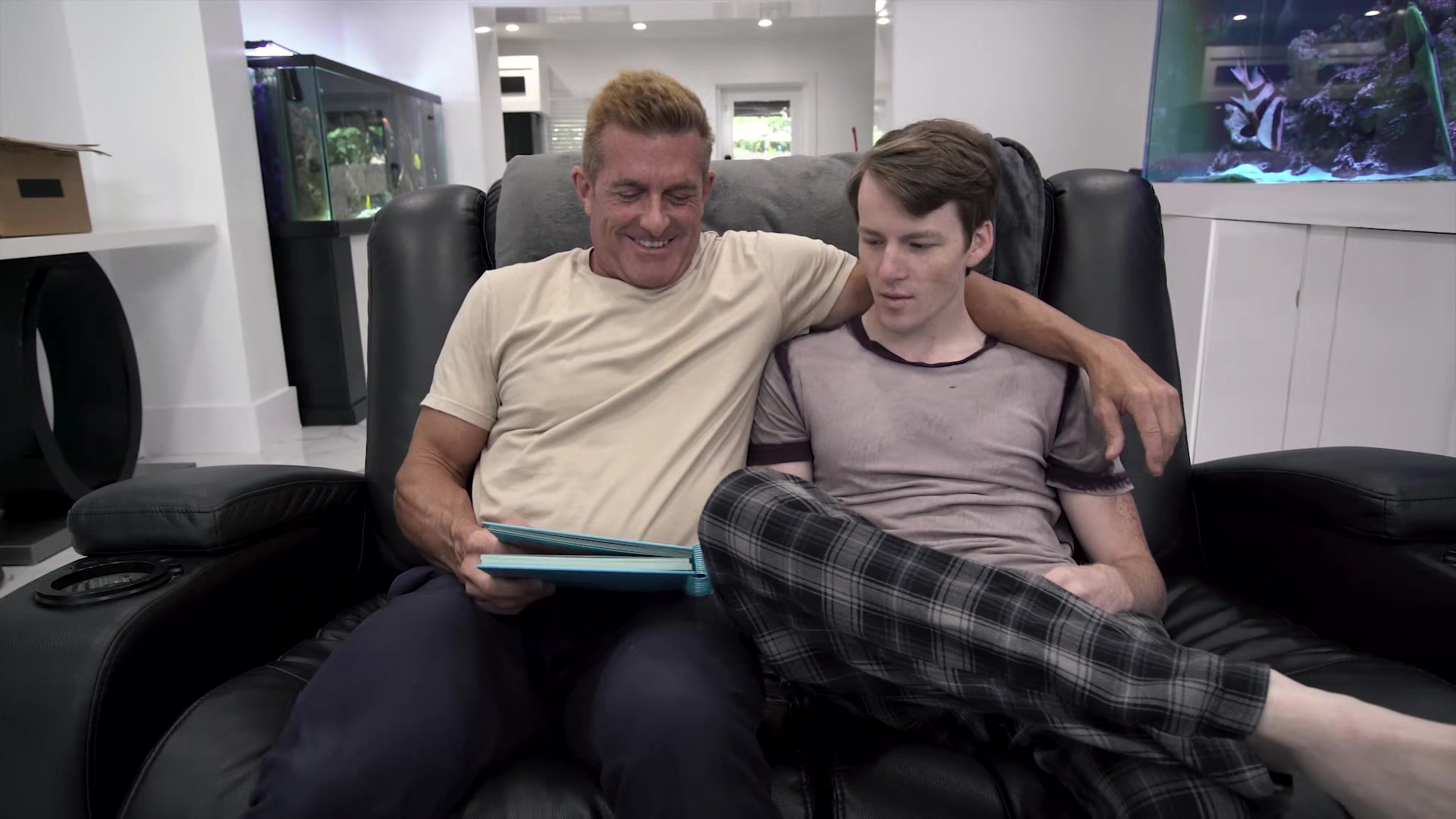 FamilyDick - Stepdad Pounds His Boy’s Asshole During A Nostalgic Bonding Moment