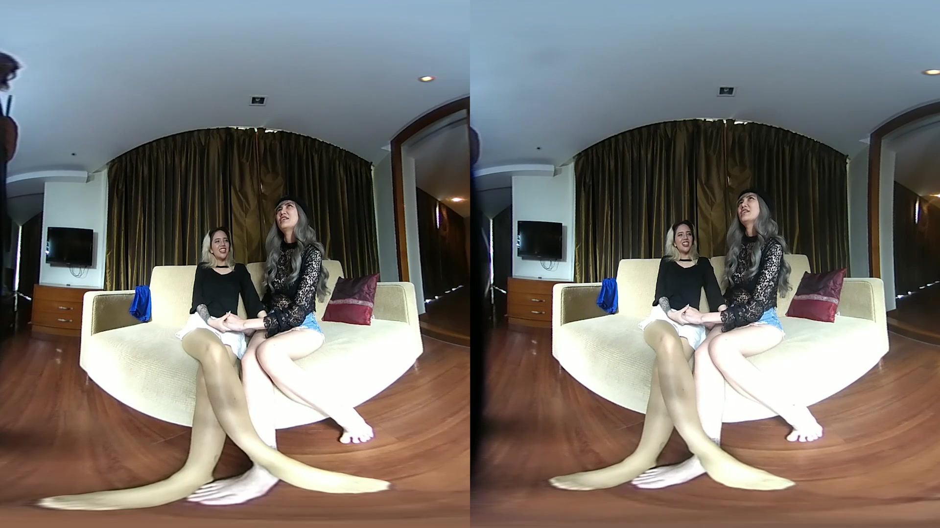 My Personal Lesbian Story - 2 (10 First Dates) - VRPussyVision