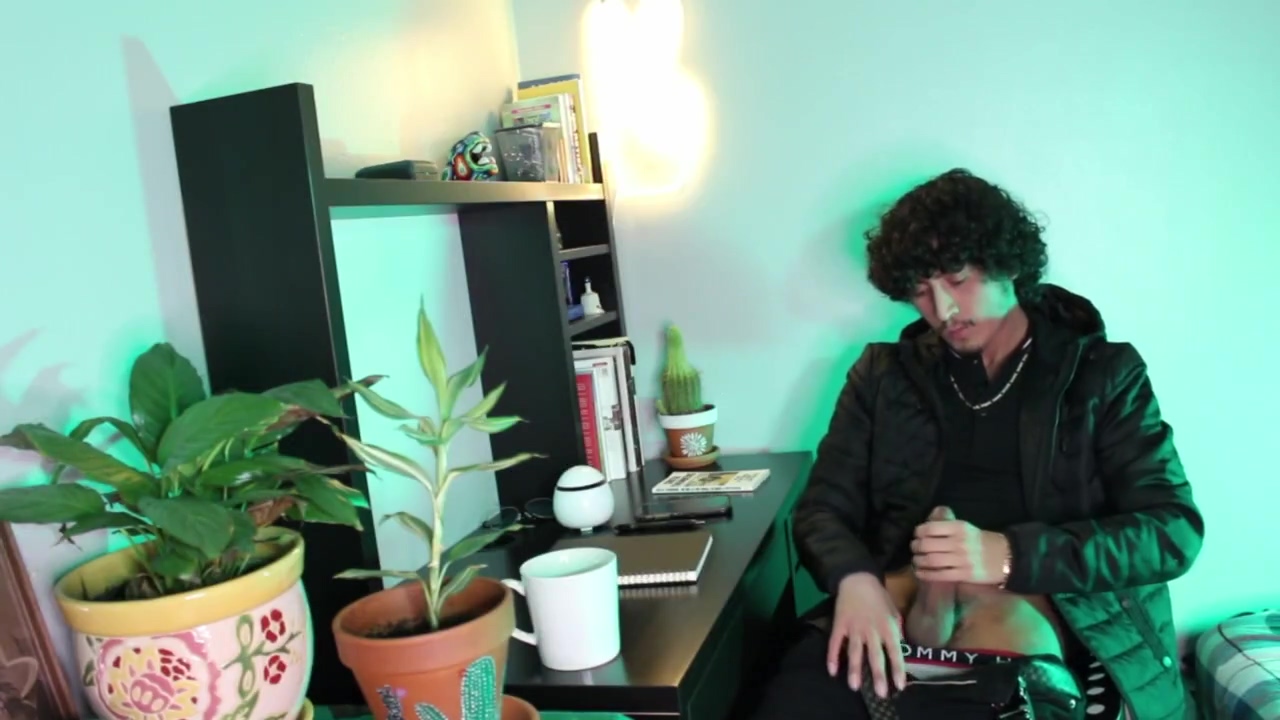 Naughty Romeo Stops Doing Homework To Jack Off