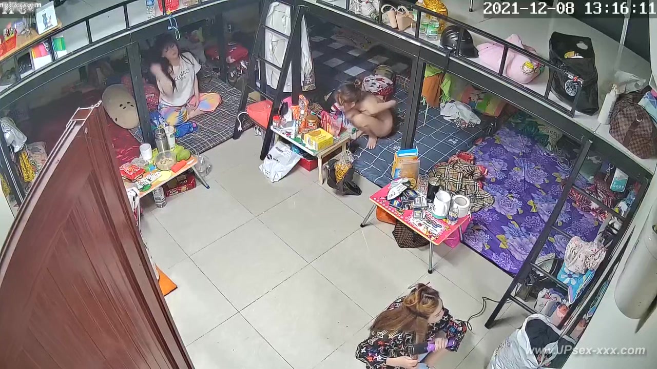 chinese girls dormitory.4