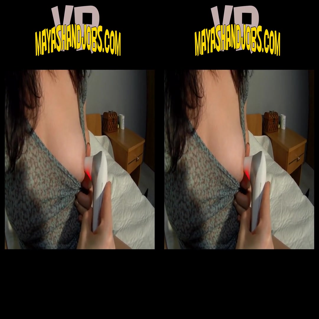 Maya in Womanizer Pro On My Clit - MayasHandjobsVR