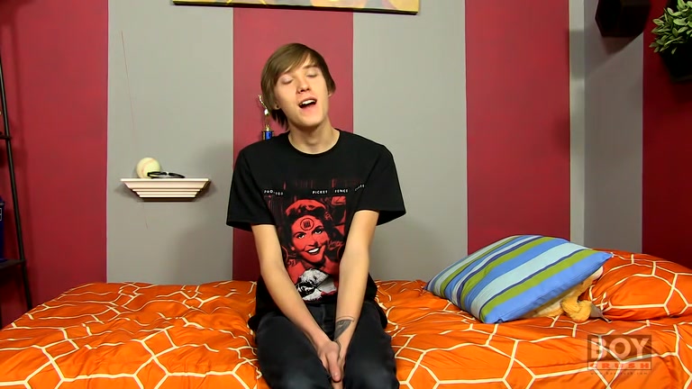 Nick Has Arrived To Share A Solo - Nick Simpson - BoyCrush