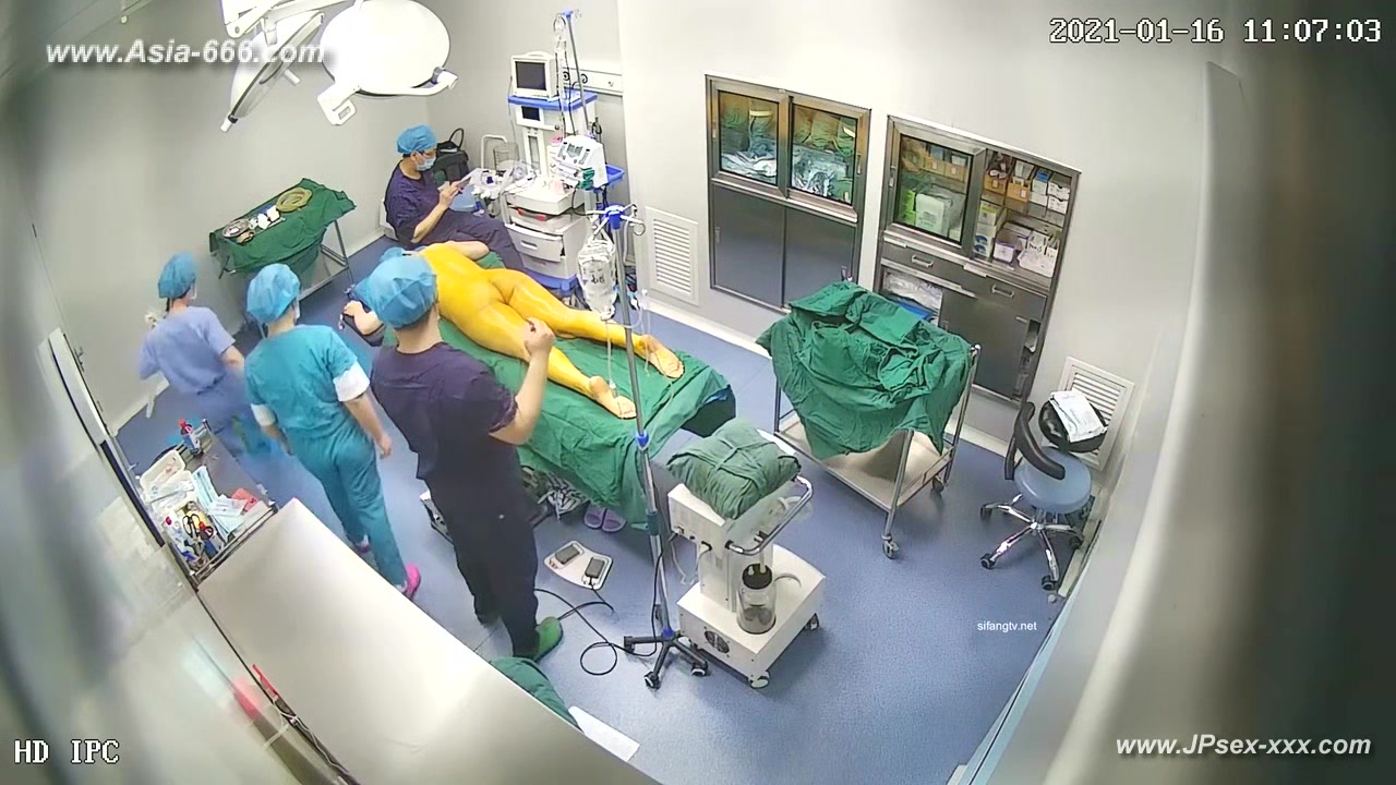 Peeping Hospital patient .***