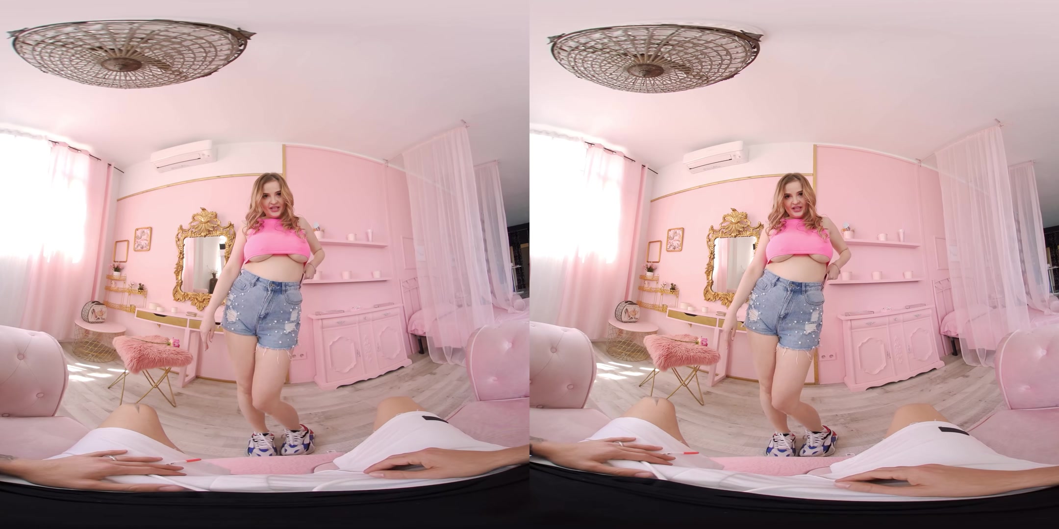 Bouncing Boobs - RealJamVR