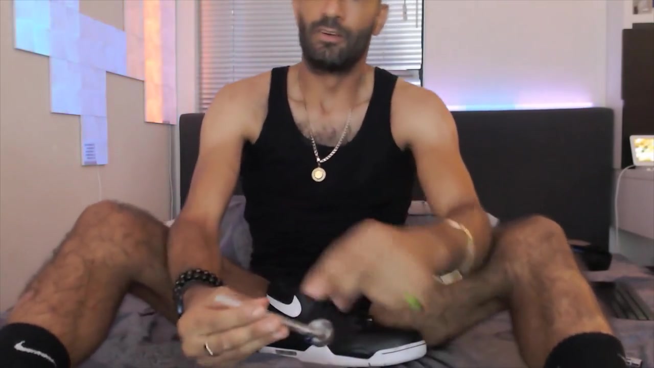 N Sneaker Fun