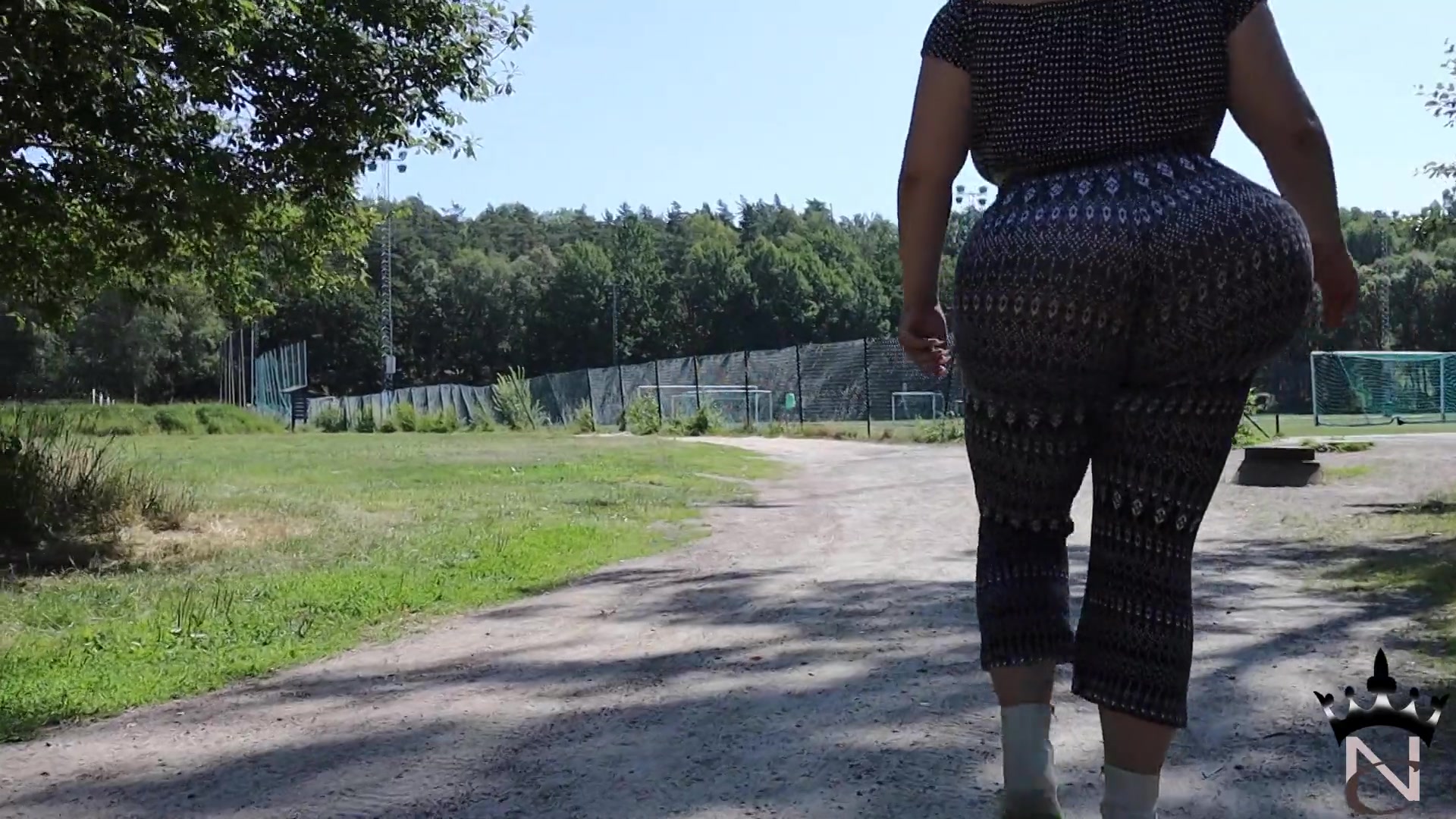 Slomo Walk Yoga Tights - Sex Movies Featuring Natasha Crown