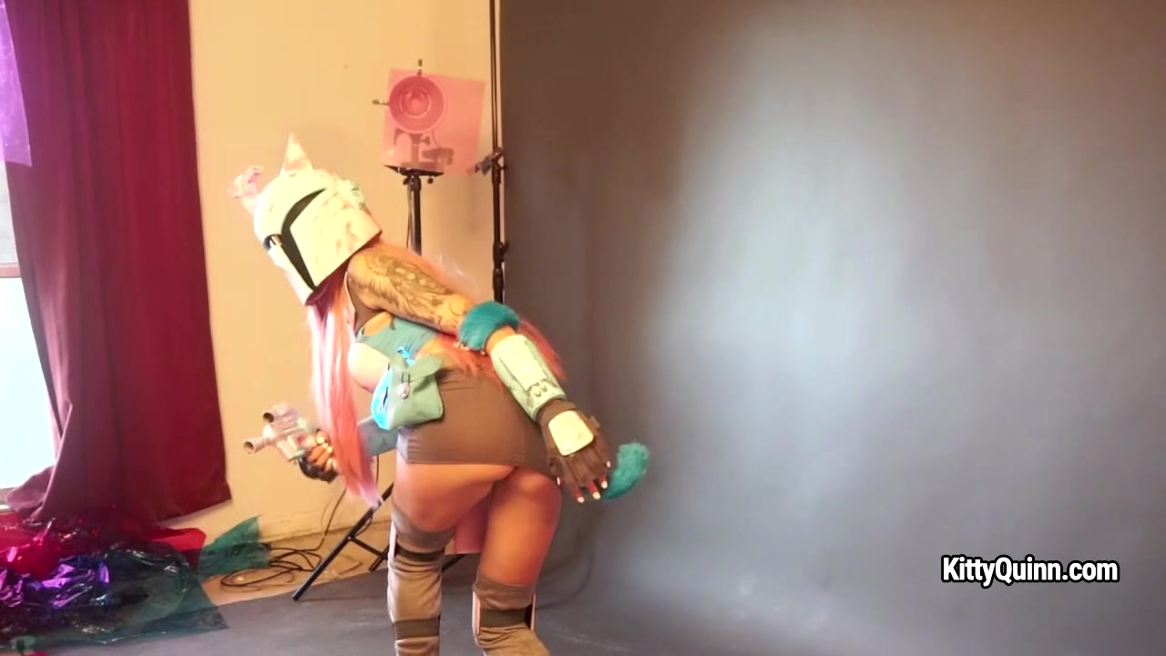 KittyQuinn - Mando Kitty Behind The Scenes On Set