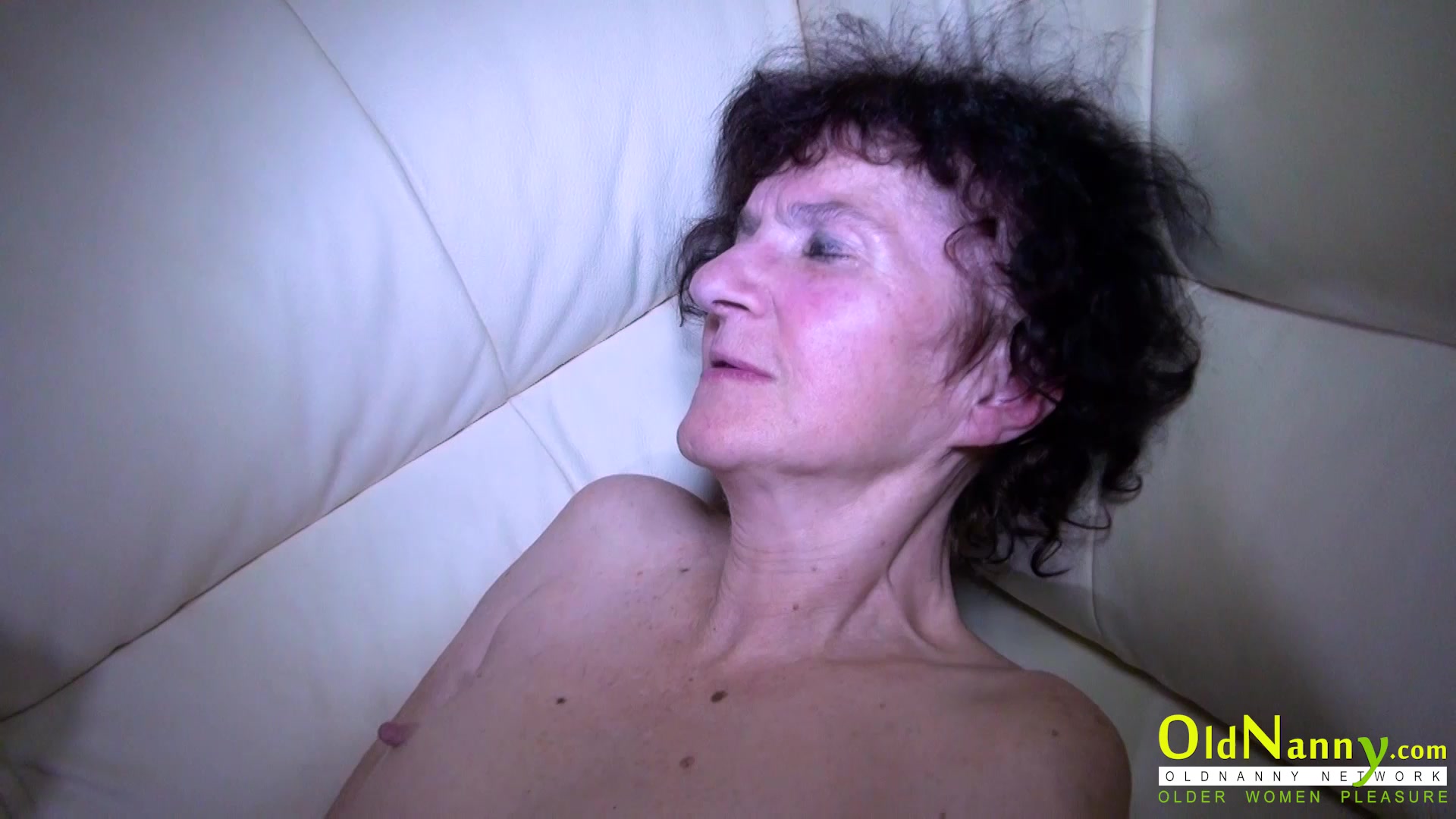 OldNannY Old Mature and teen 18+ Lesbian Masturbation