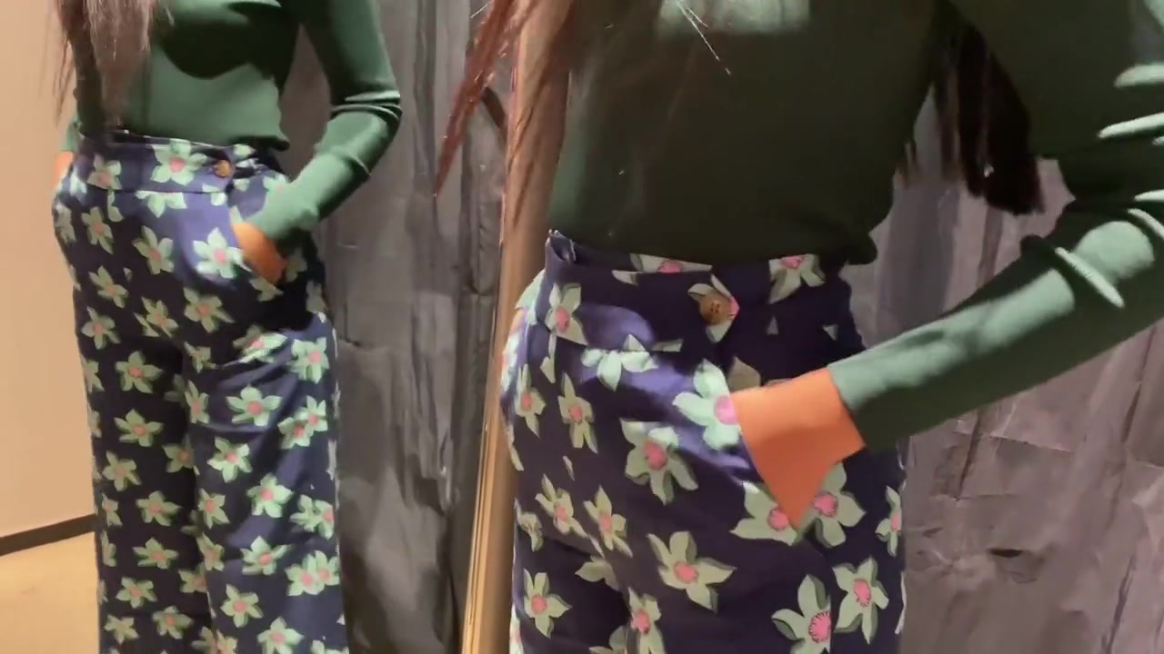 Blowjob In Just Finished Staff Will Come In