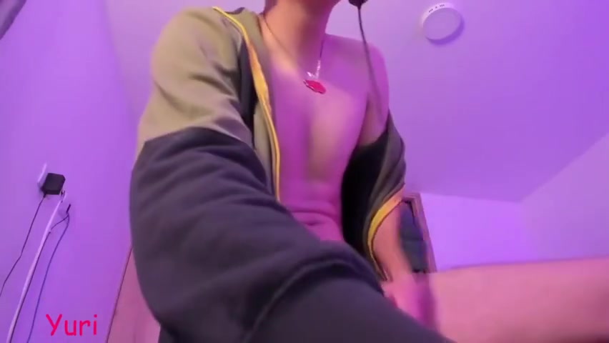 Where Things Get Hot And Heavy Cummy