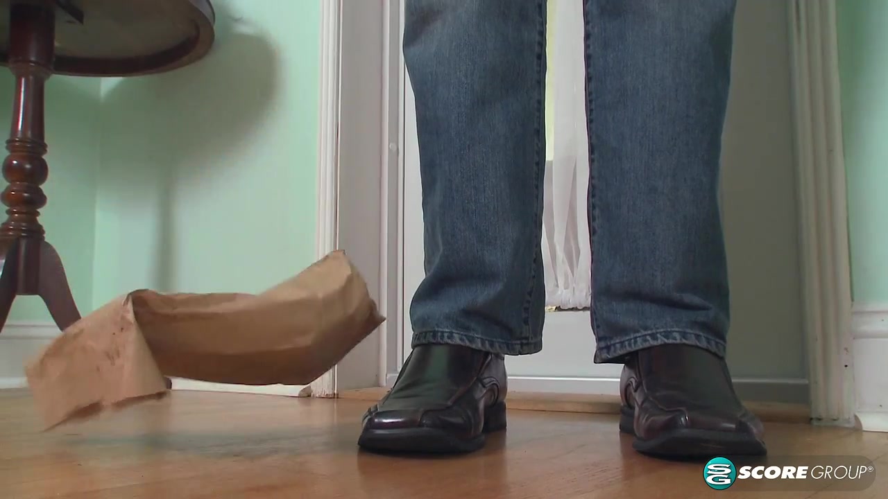 Special delivery in Sandra's ass. - 50PlusMilfs