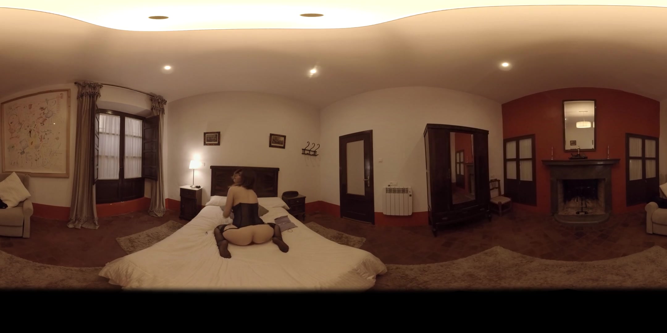 Aragne in Horny Businesswoman Masturbating Hardcore - VirtualPorn360