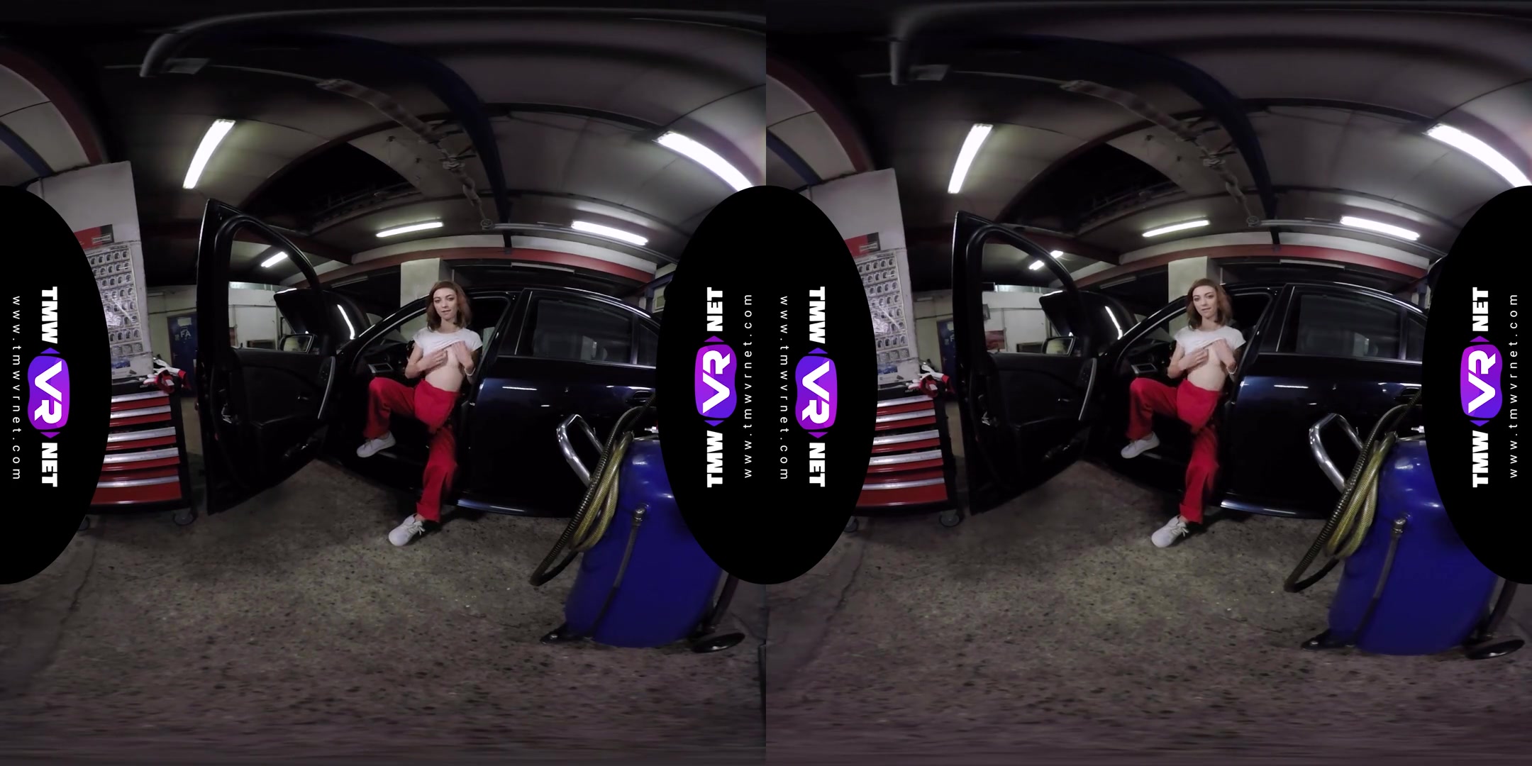 Tera Link in Cute Female Mechanic Plays Solo In The Car Service - TmwVRNet