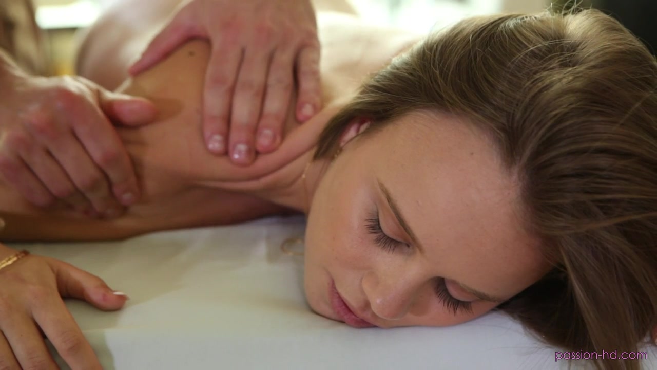 Alexis Adams. Foot And Body Rub Down - Passion HD