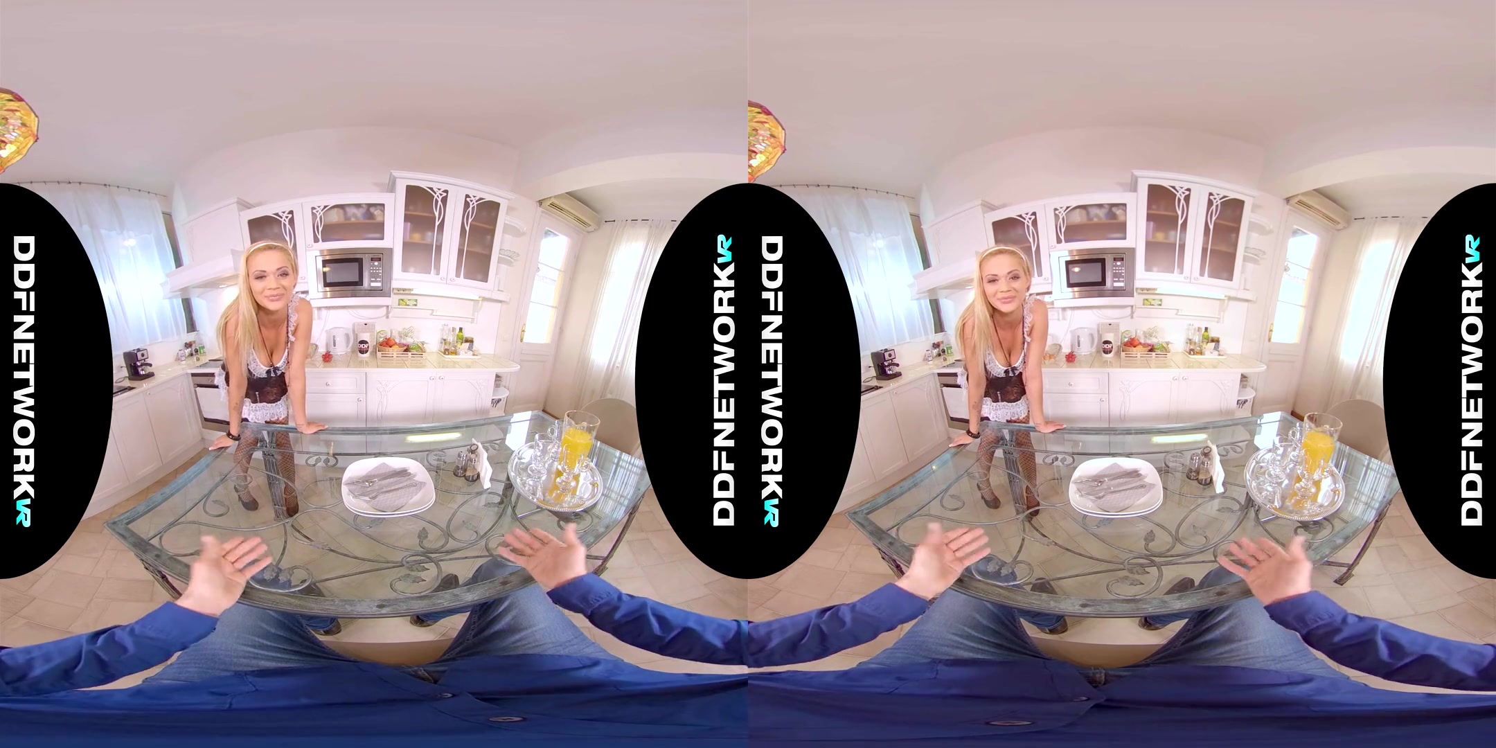 Peneloppe Ferre in Horny Housewife - DDFNetworkVR