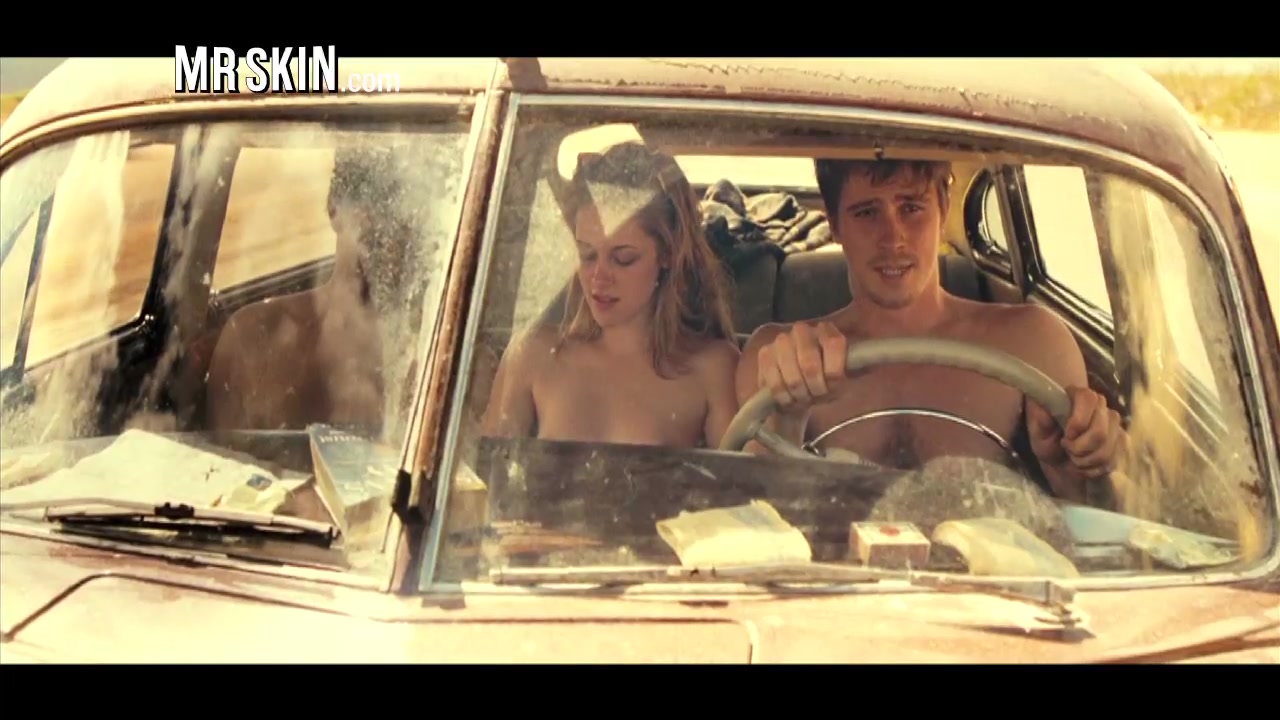 Get a Happy Ending From Kristen Stewart - Mr.Skin