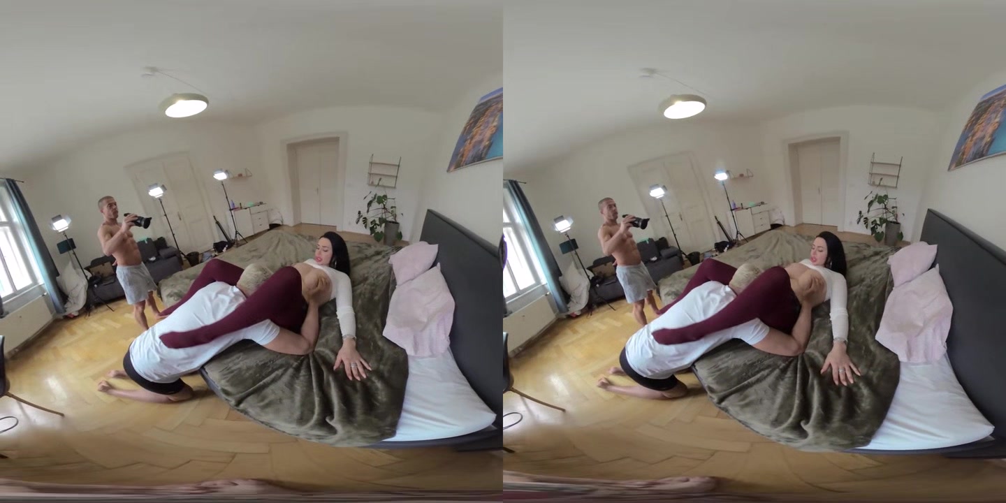 Horny Hotwife with Huge Tits Double Pussy Penetrated - PornoDanVR