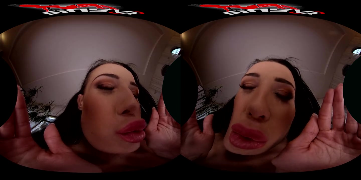 VR porn - Nicole Love - Face Sitting - SinsVR
