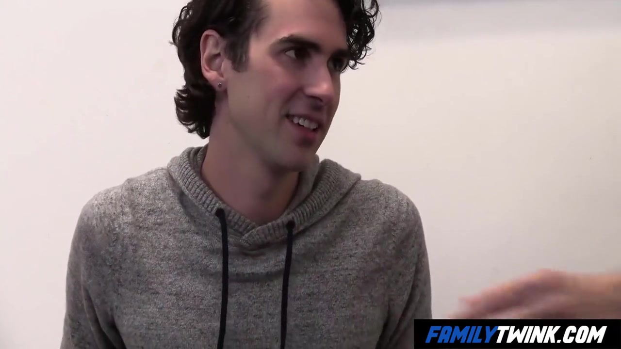 Familytwink - A Dare Between Fake Twin Gay Stepbrothers 8 Min