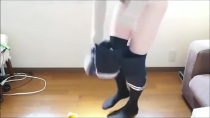 Cute trap playing with her dick