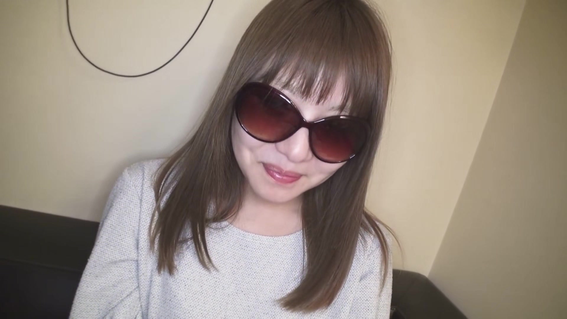 Kameihitomi The Big Sunglasses - 10musume
