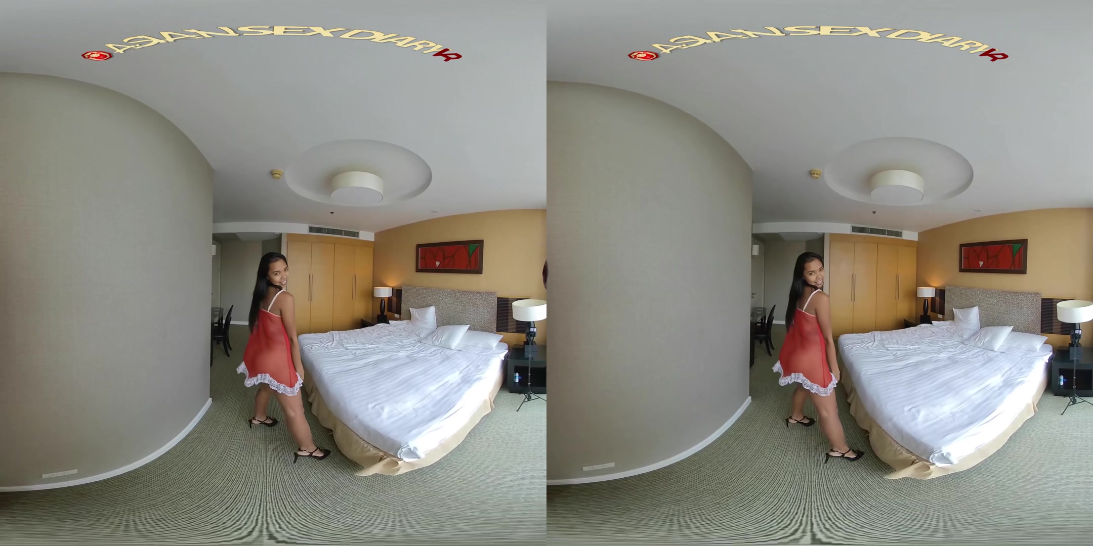 Petite Thai girl with perfect Ass - AsiansexdiaryVR