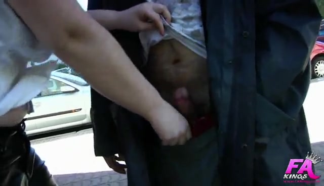 Pornodolares: fucking a hobo right from the street