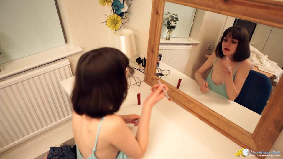 Emily in Best Fiend Wank - DownblouseJerk