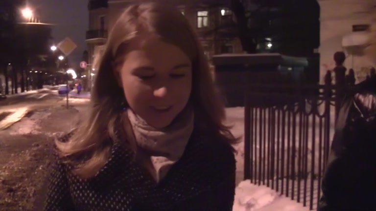 Girl has pickup sex for 1000 euro