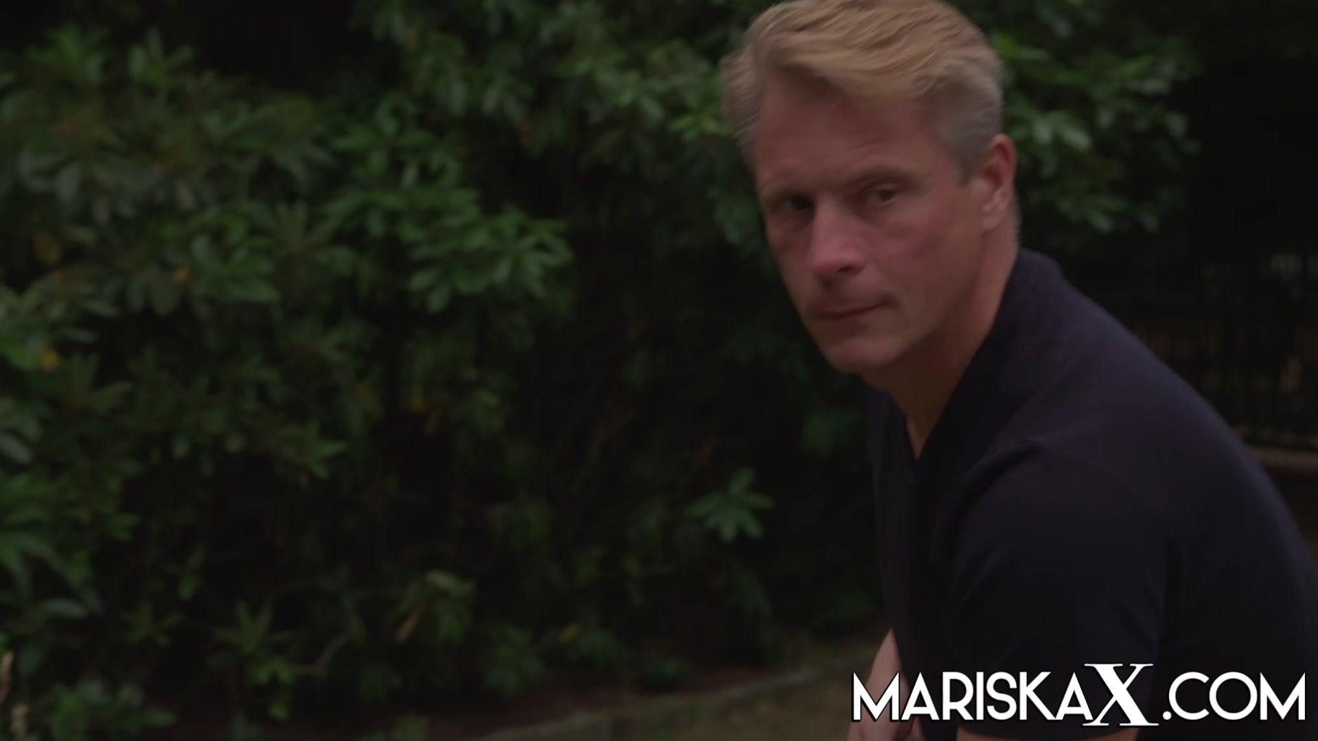 MARISKAX Big tit Lucia Love fucks the landscapers