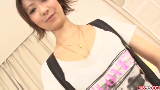 Miriya Hazuki goes serious on two tasty dicks - More at Pissjp.com