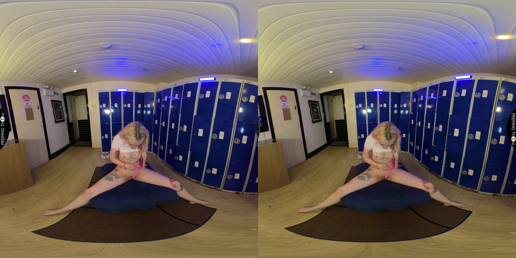 Gym Bunny - Peeping Thom - Vr Porn Video